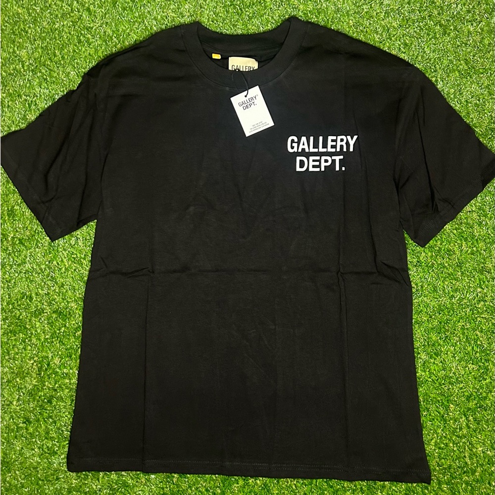 Gallery Dept. t shirt‼️ brand new! has tags and packaging!!